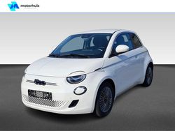 Wit Nieuw 2025 Fiat 500e Hatchback | € 30.270 (Eerlijke prijs)