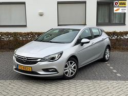 Grijs Gebruikt 2016 Opel Astra Business Hatchback | € 6.750 (Eerlijke prijs)