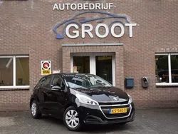 Zwart Gebruikt 2016 Peugeot 208 Hatchback | € 6.950 (Eerlijke prijs)