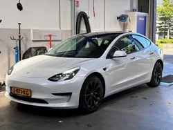 Wit Gebruikt 2021 Tesla Model 3 Standard Range Sedan | € 24.950 (Iets duurder)