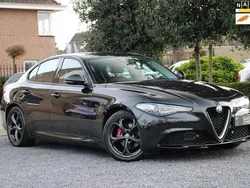 Zwart, metallic lak Gebruikt 2017 Alfa Romeo Giulia Super Sedan | € 27.950 (Iets duurder)
