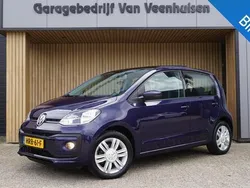 Blauw Gebruikt 2017 VW up! high up! Hatchback | € 15.500 (Iets duurder)