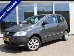 Grijs Gebruikt 2005 VW Fox Trendline Hatchback | € 2.999 (Duur)