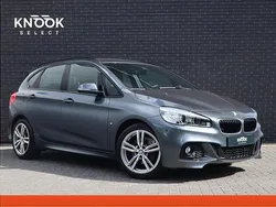 Grijs Gebruikt 2017 BMW 218 Executive Stationwagen | € 17.445 (Eerlijke prijs)