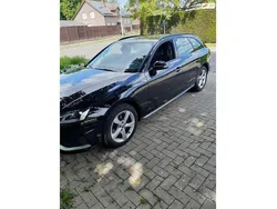 Zwart, metallic lak Gebruikt 2020 Audi A4 Stationwagen | € 24.950 (Eerlijke prijs)