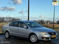 Grijs Gebruikt 2009 VW Passat Trendline Sedan | € 2.950 (Goede deal)