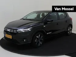 Zwart Gebruikt 2024 Dacia Sandero Journey Hatchback | € 22.430 (Eerlijke prijs)