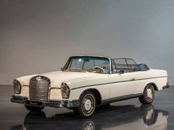 Wit Gebruikt 1965 Mercedes 300 SE Cabriolet | € 195.000