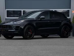 Zwart Gebruikt 2015 Porsche Macan Turbo SUV | € 42.950 (Eerlijke prijs)