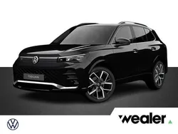 Zwart Nieuw 2025 VW Tiguan R-line Edition SUV | € 61.727 (Duur)