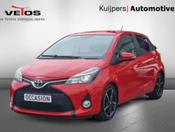 Rood Gebruikt 2015 Toyota Yaris Hatchback | € 10.950 (Iets duurder)