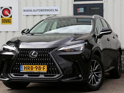 Zwart Gebruikt 2024 Lexus NX350h SUV | € 56.900