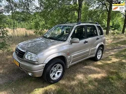 Beige, metallic lak Gebruikt 2004 Suzuki Grand Vitara Limited SUV | € 7.250 (Goede deal)