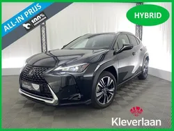 Zwart Gebruikt 2022 Lexus UX 250h SUV | € 33.695 (Eerlijke prijs)