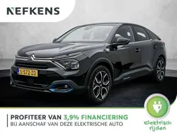 Zwart, metallic lak Gebruikt 2023 Citroën e-C4 Shine SUV | € 20.880 (Eerlijke prijs)