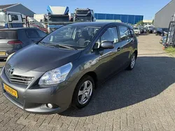 Grijs Gebruikt 2011 Toyota Verso Business Edition MPV | € 5.150 (Eerlijke prijs)