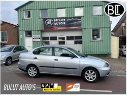 Grijs Gebruikt 2009 Seat Cordoba Sedan | € 2.250 (Eerlijke prijs)