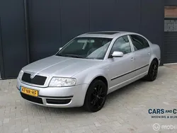 Grijs Gebruikt 2004 Skoda Superb Elegance Sedan | € 5.999