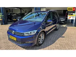Blauw Gebruikt 2020 VW Touran Highline MPV | € 26.500 (Goede deal)