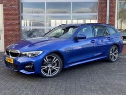 Blauw Gebruikt 2022 BMW 320e M Sport Sedan | € 29.900 (Super prijs)