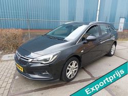 Zwart, metallic lak Gebruikt 2016 Opel Astra Business Stationwagen | € 4.000 (Goede deal)