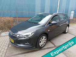 Zwart, metallic lak Gebruikt 2016 Opel Astra Business Stationwagen | € 4.500 (Goede deal)