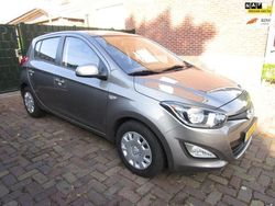 Grijs Gebruikt 2012 Hyundai i20 Hatchback | € 6.950 (Duur)
