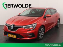Rood Gebruikt 2023 Renault Mégane GrandTour Techno Stationwagen | € 23.840 (Eerlijke prijs)