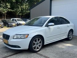 Wit Gebruikt 2008 Volvo S40 Sedan | € 1.950