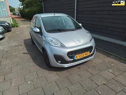 Grijs Gebruikt 2013 Peugeot 107 Active Hatchback | € 4.449 (Iets duurder)
