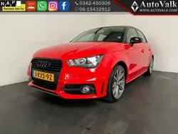Rood Gebruikt 2013 Audi A1 Sportback Admired Hatchback | € 8.949 (Super prijs)
