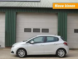 Wit Gebruikt 2018 Peugeot 208 Hatchback | € 8.750 (Eerlijke prijs)