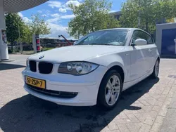 Wit Gebruikt 2009 BMW 118 Executive Hatchback | € 4.450 (Eerlijke prijs)
