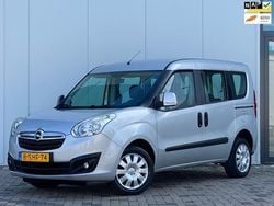 Grijs Gebruikt 2013 Opel Combo Cosmo MPV | € 8.900