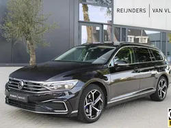 Zwart Gebruikt 2021 VW Passat Business Stationwagen | € 24.890 (Eerlijke prijs)