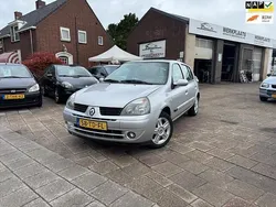 Grijs Gebruikt 2006 Renault Clio II Hatchback | € 1.250 (Eerlijke prijs)