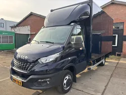 Zwart Gebruikt 2020 Iveco Daily Van | € 23.900