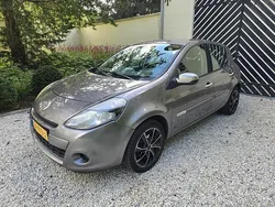 Grijs Gebruikt 2012 Renault Clio IV Night&Day Hatchback | € 3.245 (Super prijs)