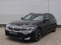 Zwart Nieuw 2025 BMW 330e Executive Stationwagen | € 75.322 (Eerlijke prijs)