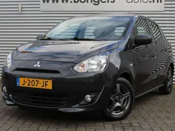 Grijs, metallic lak Gebruikt 2015 Mitsubishi Space Star Hatchback | € 4.450 (Eerlijke prijs)