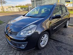 Zwart Gebruikt 2008 Renault Clio GrandTour Dynamique Stationwagen | € 1.399 (Eerlijke prijs)