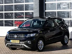 Zwart, metallic lak Gebruikt 2020 VW T-Cross Life SUV | € 19.750 (Eerlijke prijs)