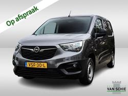Grijs Gebruikt 2022 Opel Combo MPV | € 11.400 (Goede deal)