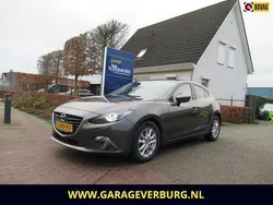 Bruin Gebruikt 2016 Mazda 3 Hatchback | € 14.750 (Iets duurder)