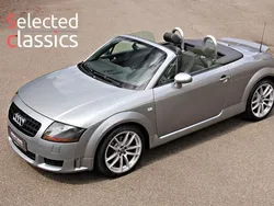 Grijs, metallic lak Gebruikt 2006 Audi TT S-Line Cabriolet | € 16.450