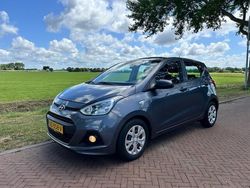 Grijs Gebruikt 2015 Hyundai i10 Hatchback | € 5.750