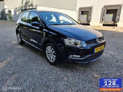 Zwart Gebruikt 2016 VW Polo Highline Hatchback | € 7.750 (Eerlijke prijs)