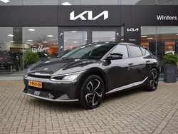 Grijs, metallic lak Gebruikt 2024 Kia EV6 2 SUV | € 41.740 (Eerlijke prijs)