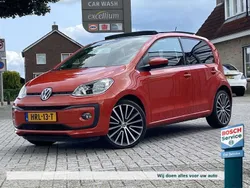 Oranje, metallic lak Gebruikt 2017 VW up! Edition Hatchback | € 10.900 (Eerlijke prijs)