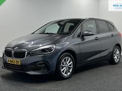 Grijs Gebruikt 2020 BMW 216 Executive Stationwagen | € 16.750 (Eerlijke prijs)